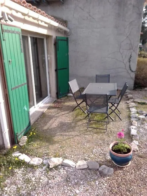 Lejlighed Single Storey 40M² Bordering Pine Forest And Spa Noves
